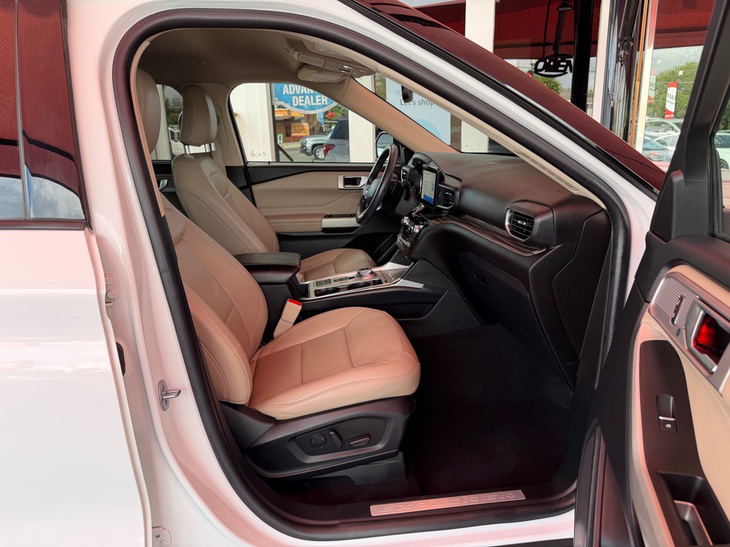 2021 Ford Explorer Image 20