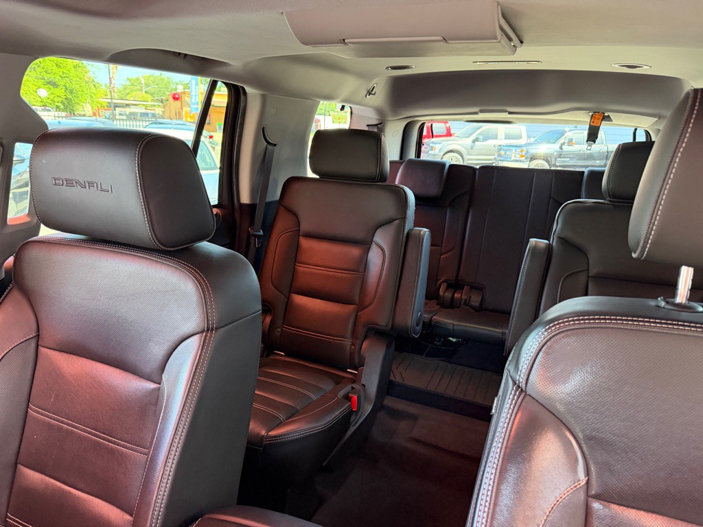 2019 GMC Yukon Image 9