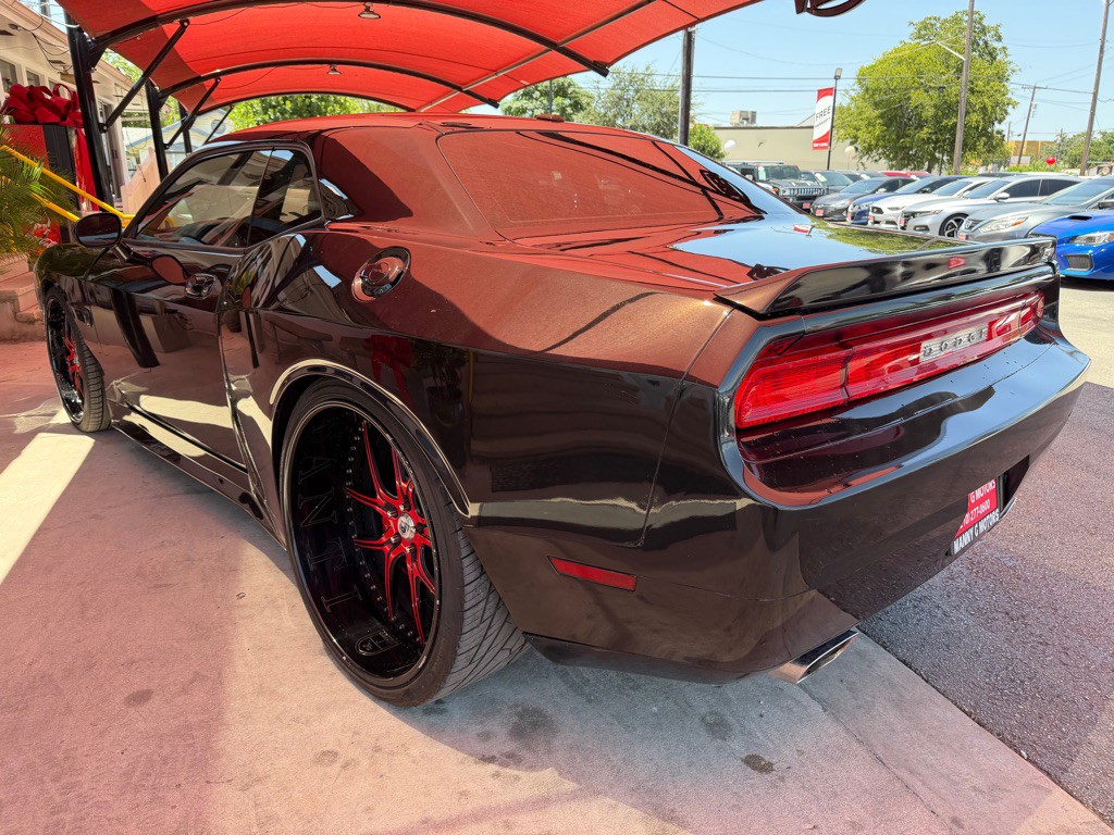 2009 Dodge Challenger Image 14