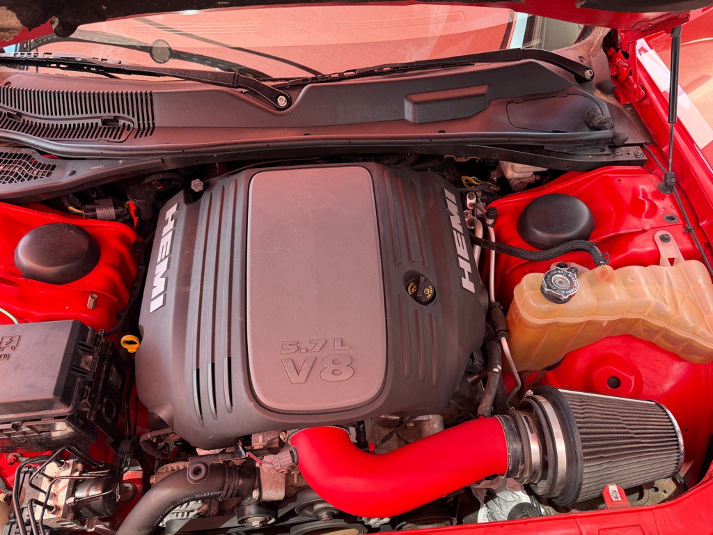 2014 Dodge Challenger Image 4