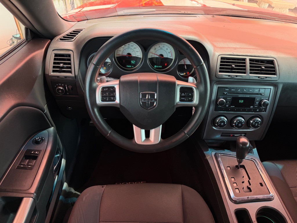 2014 Dodge Challenger Image 6