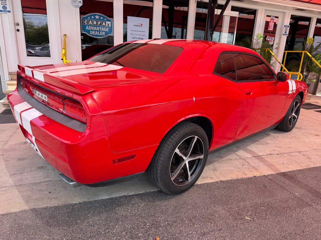 2014 Dodge Challenger Image 13