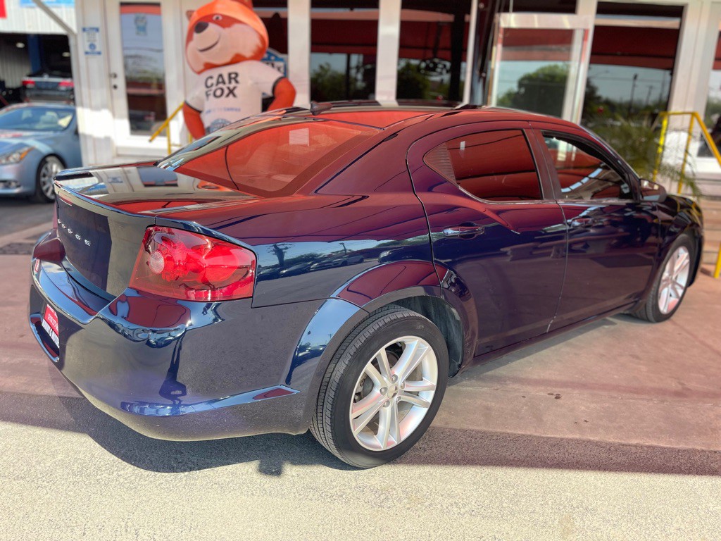 2014 Dodge Avenger Image 18