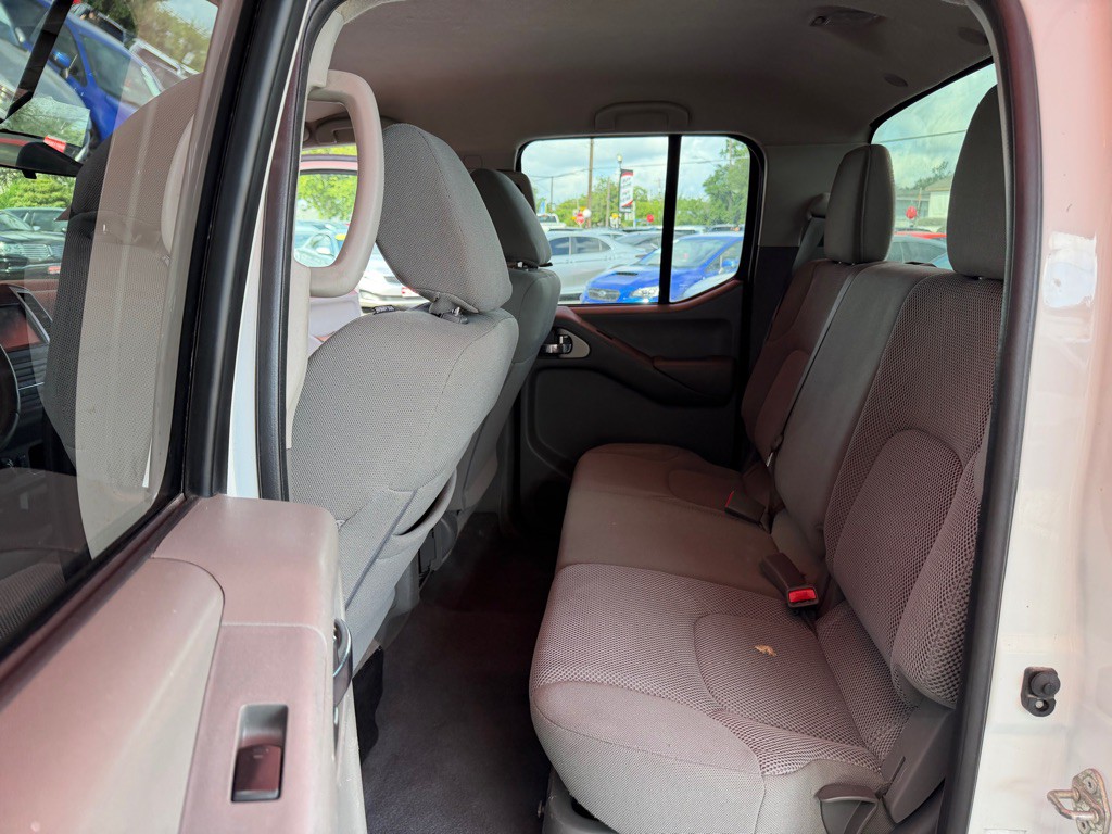 2019 Nissan Frontier Image 5