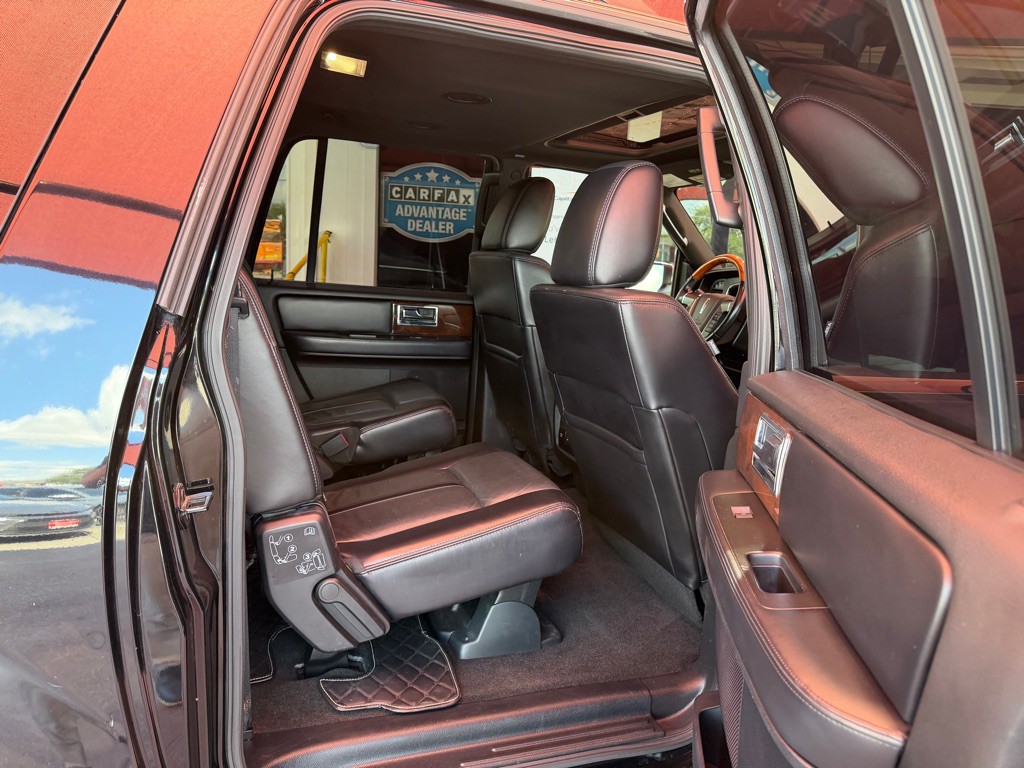 2017 Lincoln Navigator Image 20