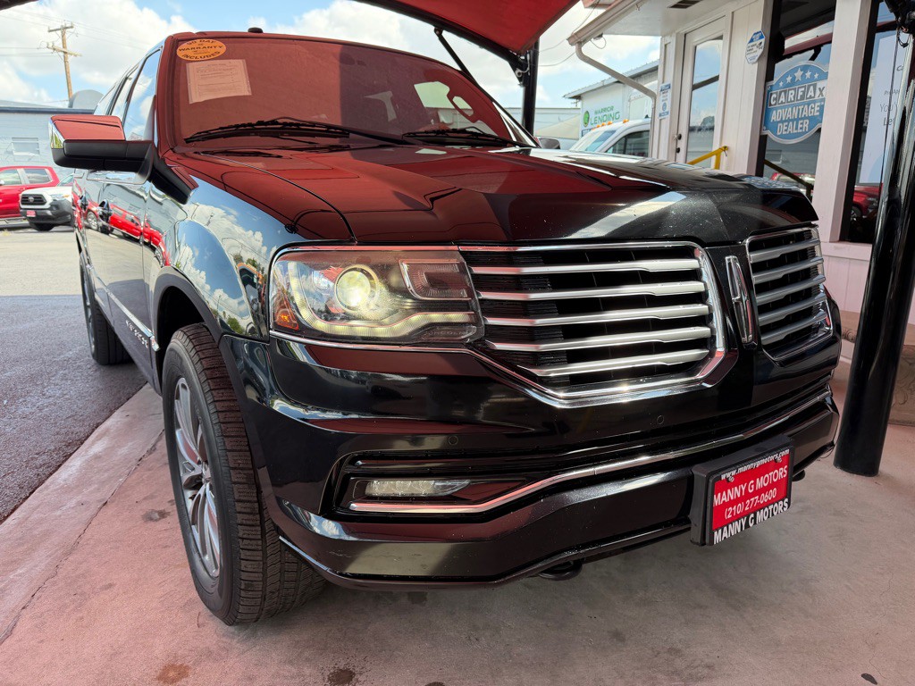 2017 Lincoln Navigator Image 25