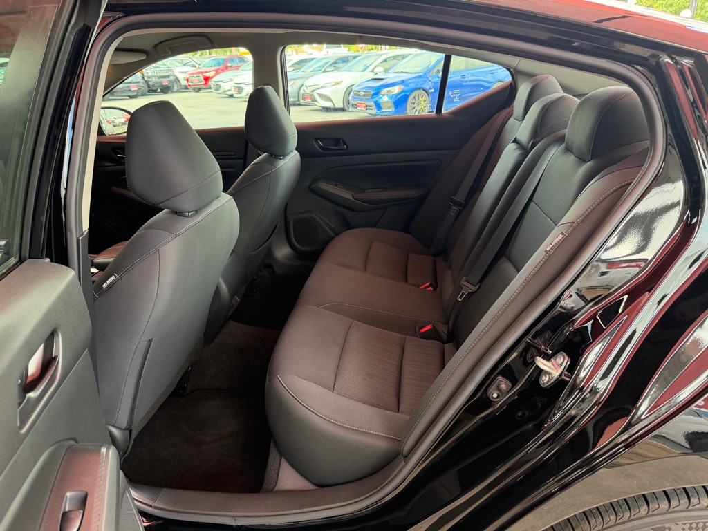 2025 Nissan Altima Image 13