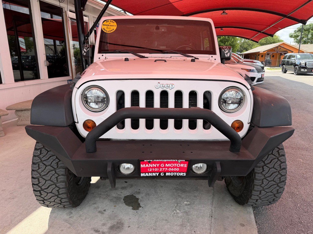 2013 Jeep Wrangler Unlimited Image 2
