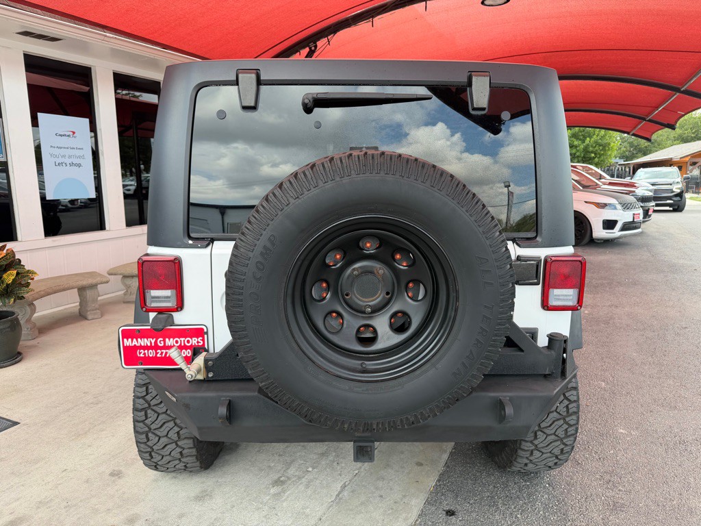 2013 Jeep Wrangler Unlimited Image 11