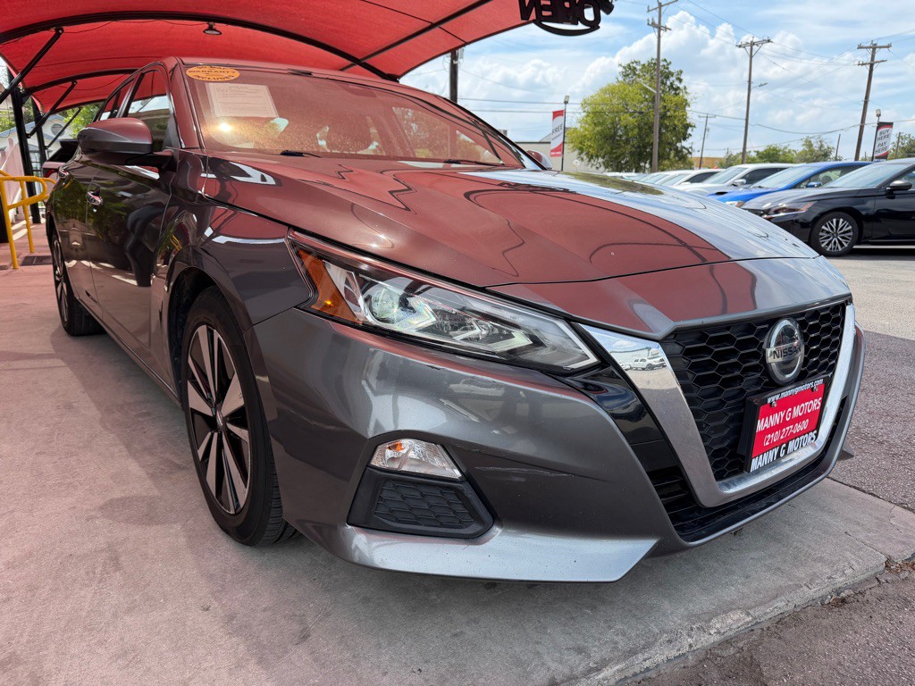2021 Nissan Altima Image 1