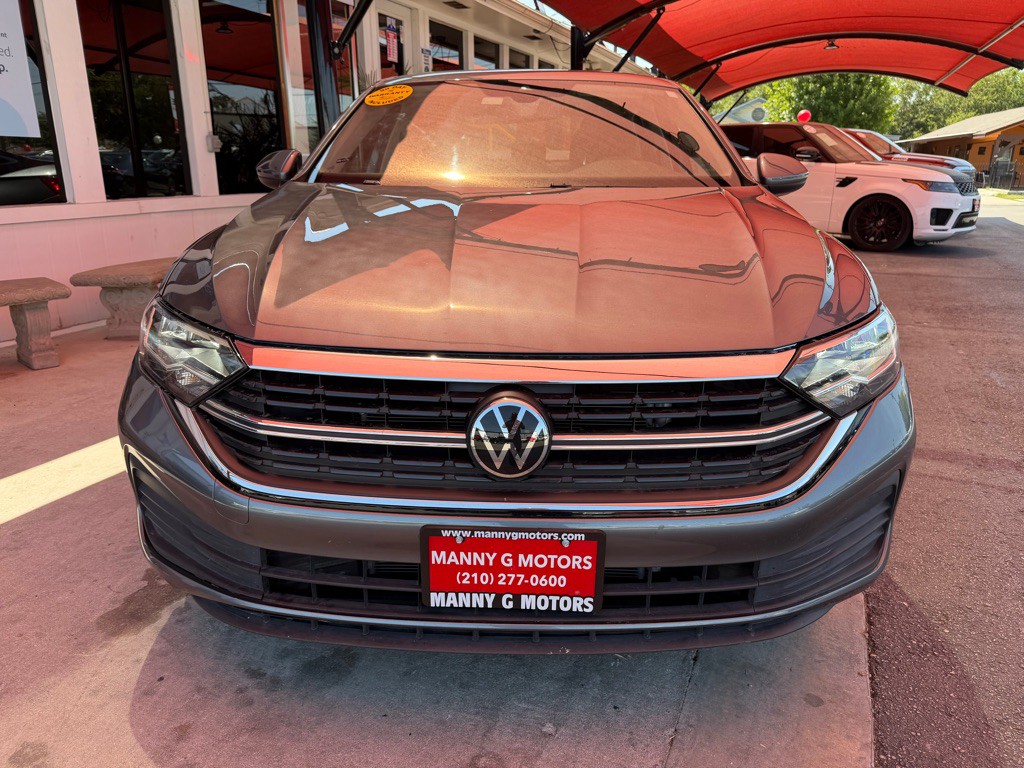 2024 Volkswagen Jetta Image 2