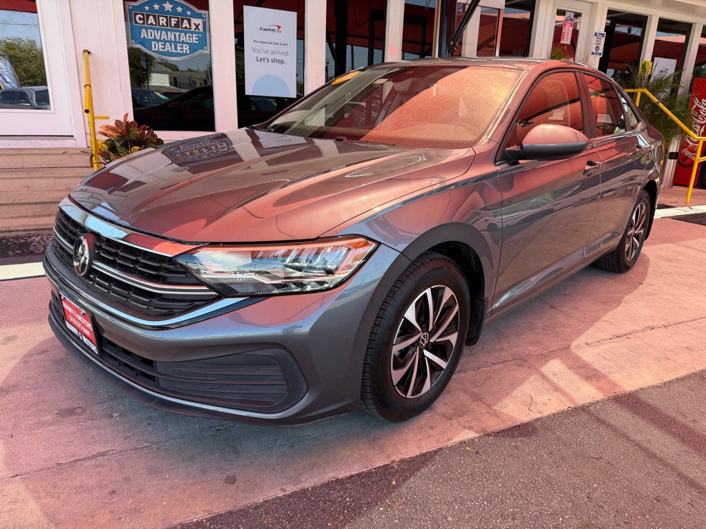 2024 Volkswagen Jetta Image 3