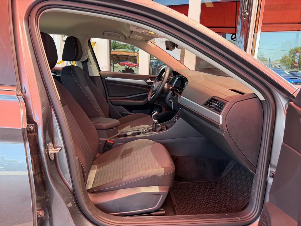 2024 Volkswagen Jetta Image 18