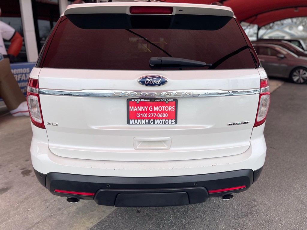 2013 Ford Explorer Image 14