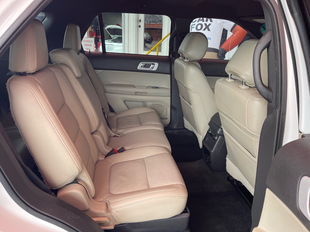 2013 Ford Explorer Image 18