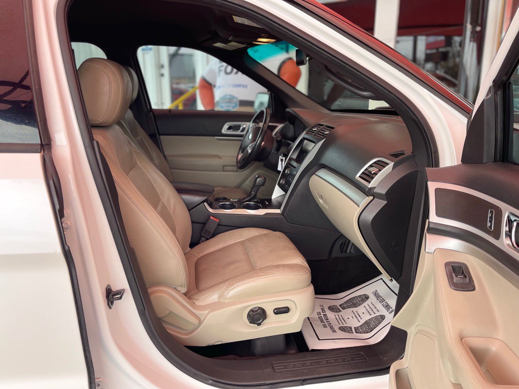 2013 Ford Explorer Image 19