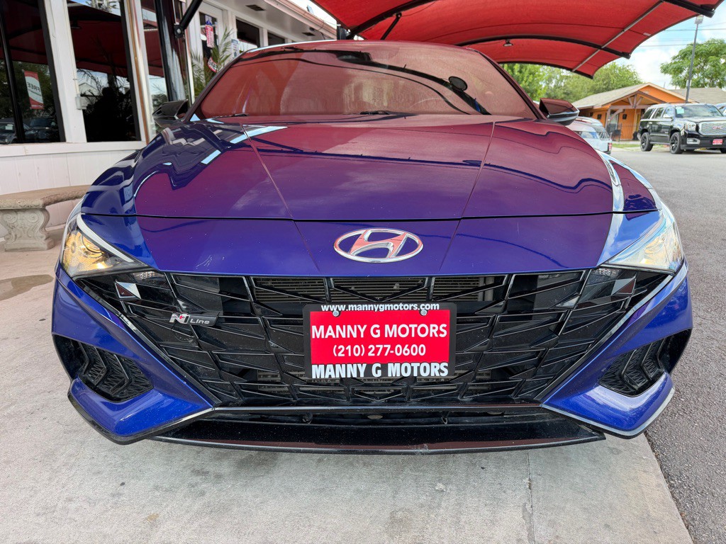 2023 Hyundai Elantra Image 2