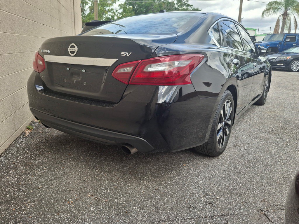 2018 Nissan Altima Image 4