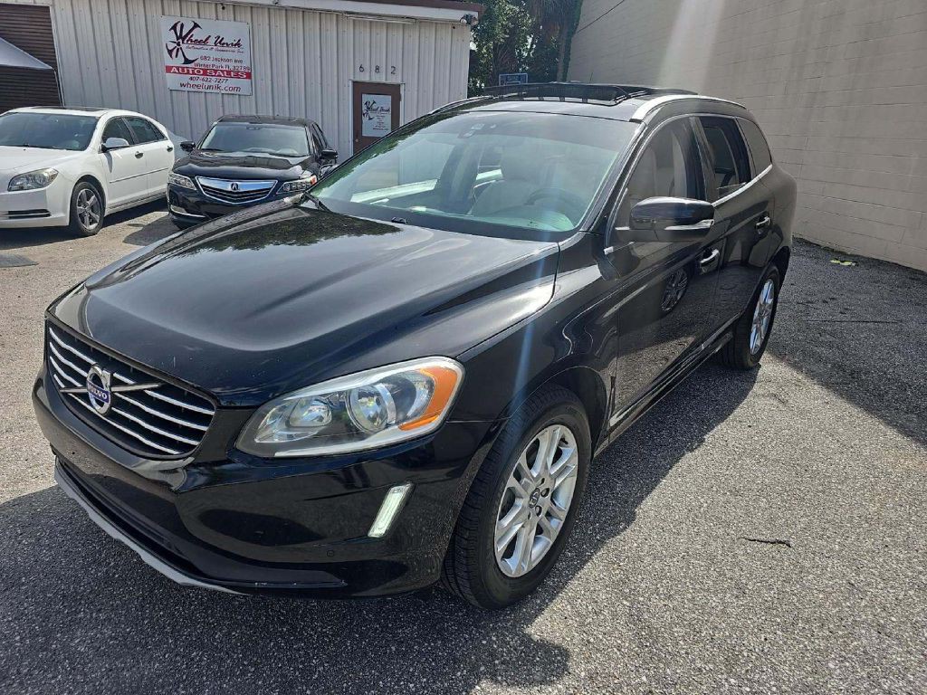 2016 Volvo XC60 Image 1