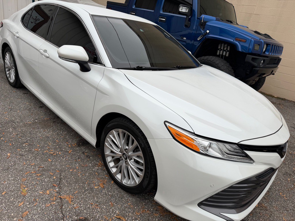 2018 Toyota Camry Image 2
