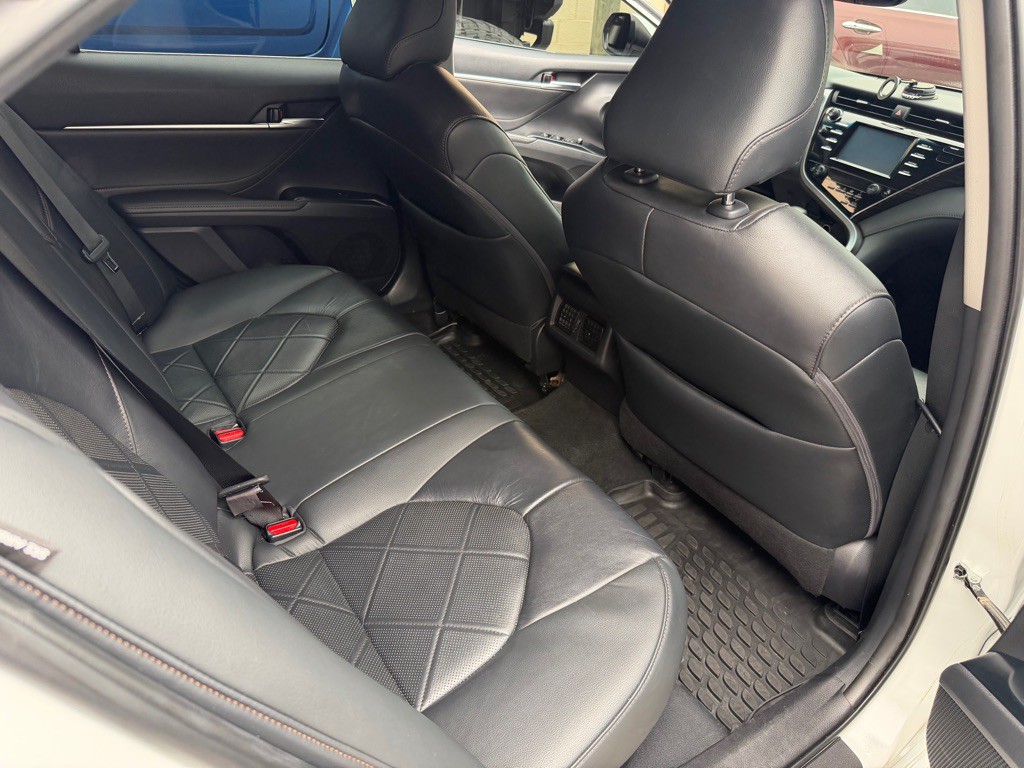 2018 Toyota Camry Image 8