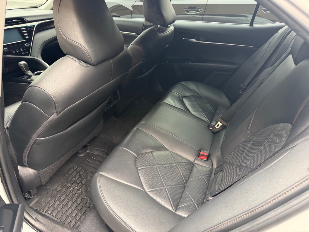 2018 Toyota Camry Image 10