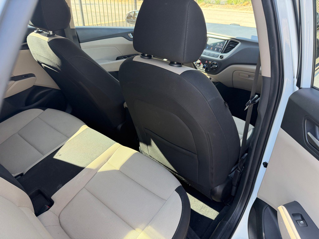 2019 Hyundai Accent Image 12