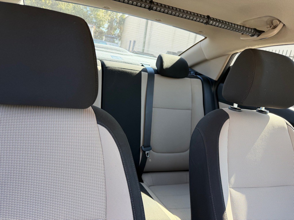 2019 Hyundai Accent Image 13