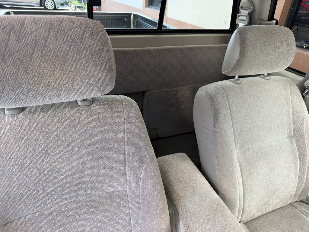 2004 Toyota Tacoma Image 10