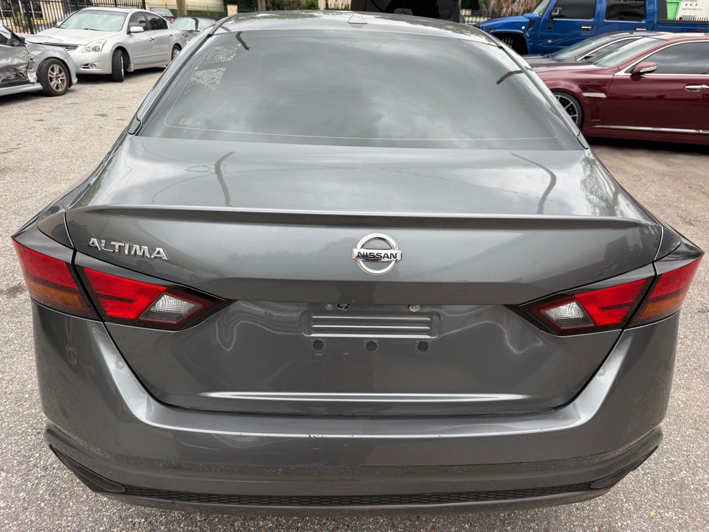 2020 Nissan Altima Image 5