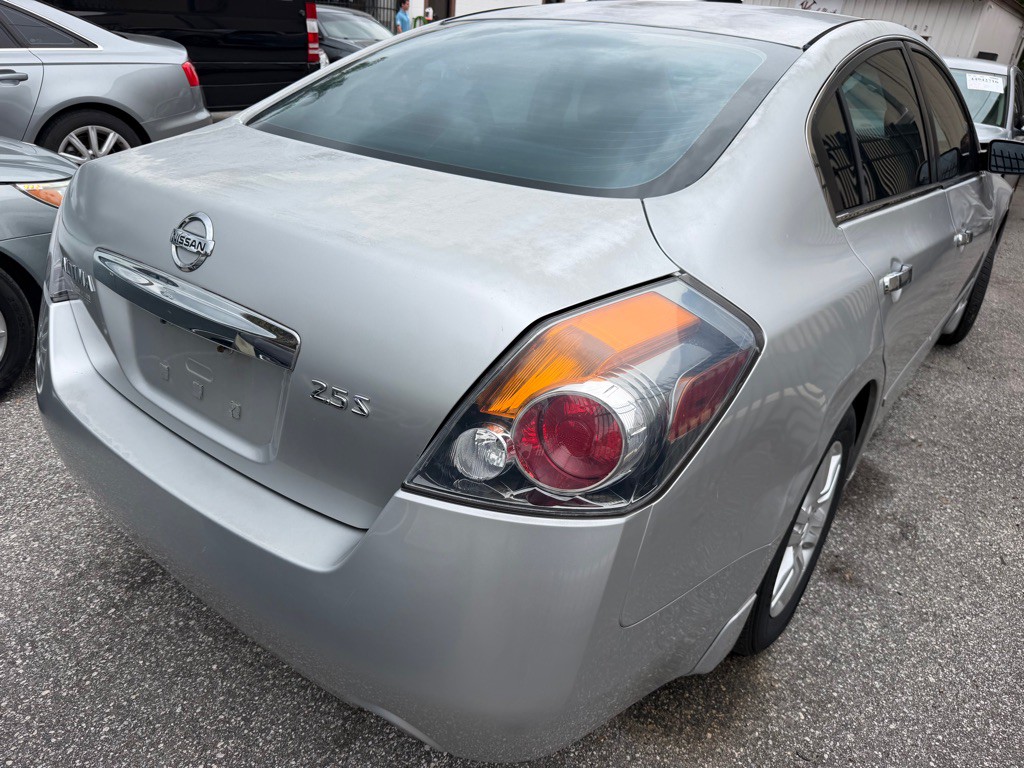 2012 Nissan Altima Image 6