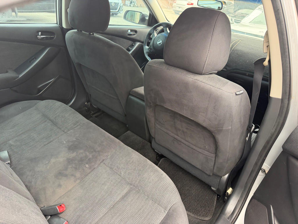 2012 Nissan Altima Image 10