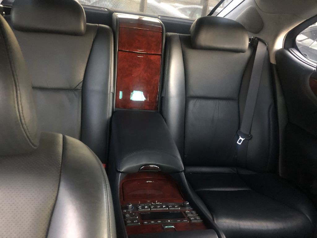 2007 Lexus LS 460L Image 12