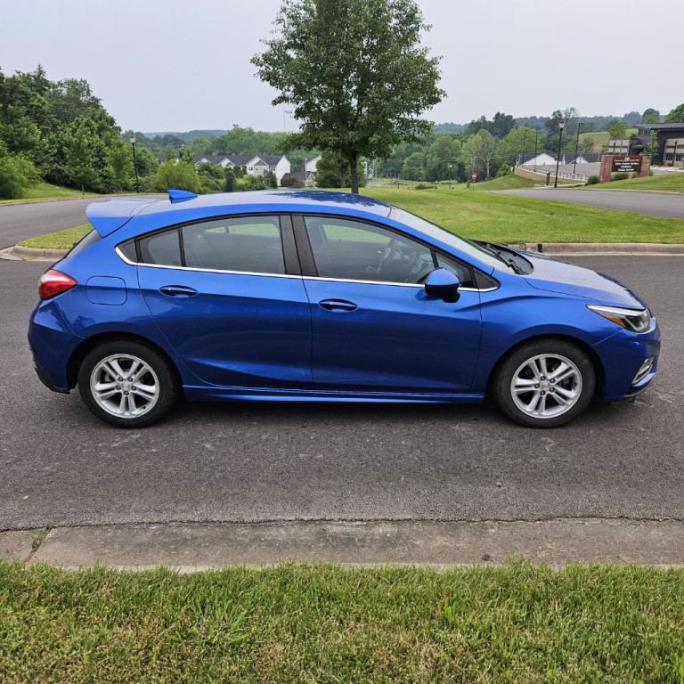 2017 Chevrolet Cruze Image 4