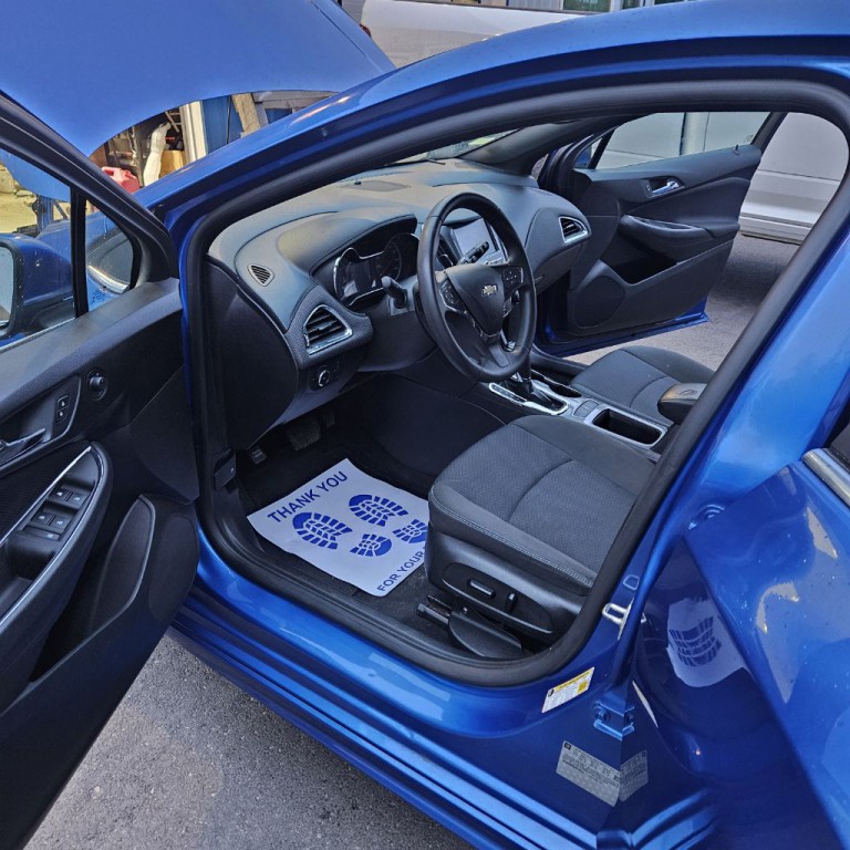 2017 Chevrolet Cruze Image 10