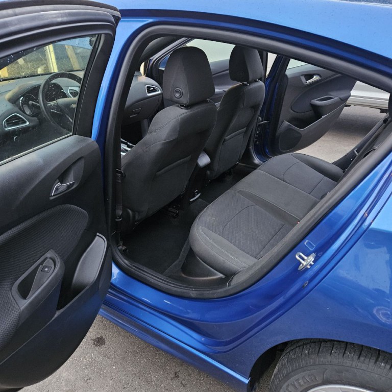 2017 Chevrolet Cruze Image 11