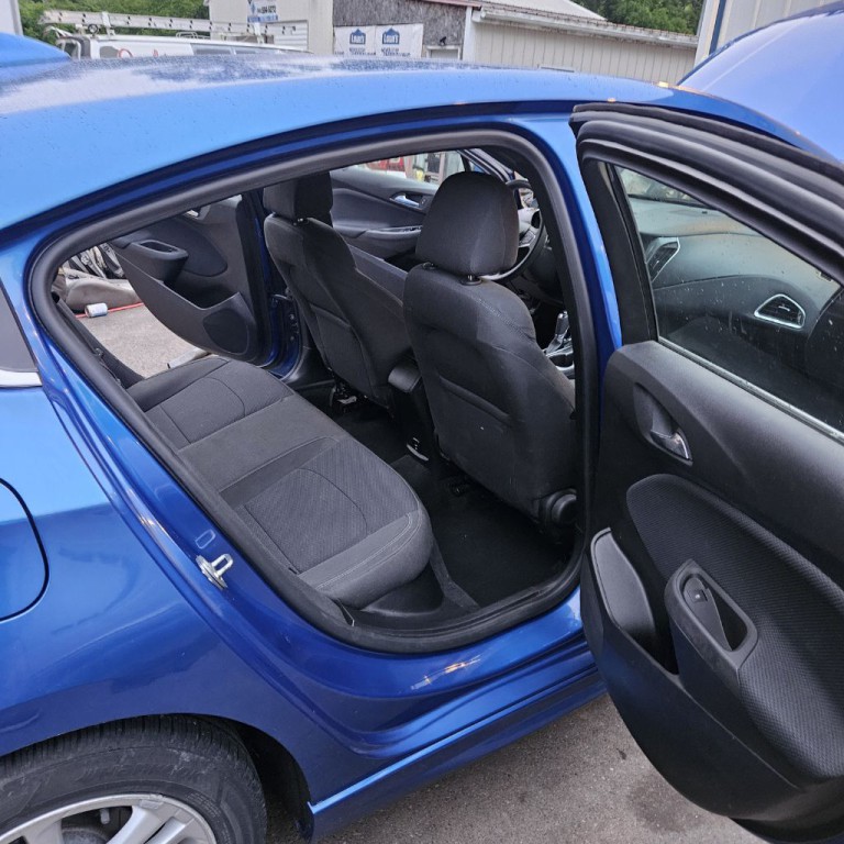 2017 Chevrolet Cruze Image 14