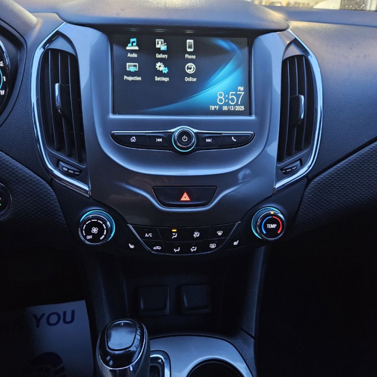 2017 Chevrolet Cruze Image 20