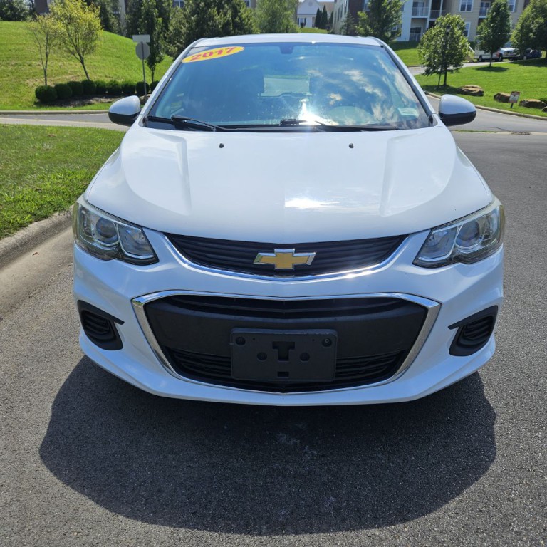 2017 Chevrolet Sonic Image 8