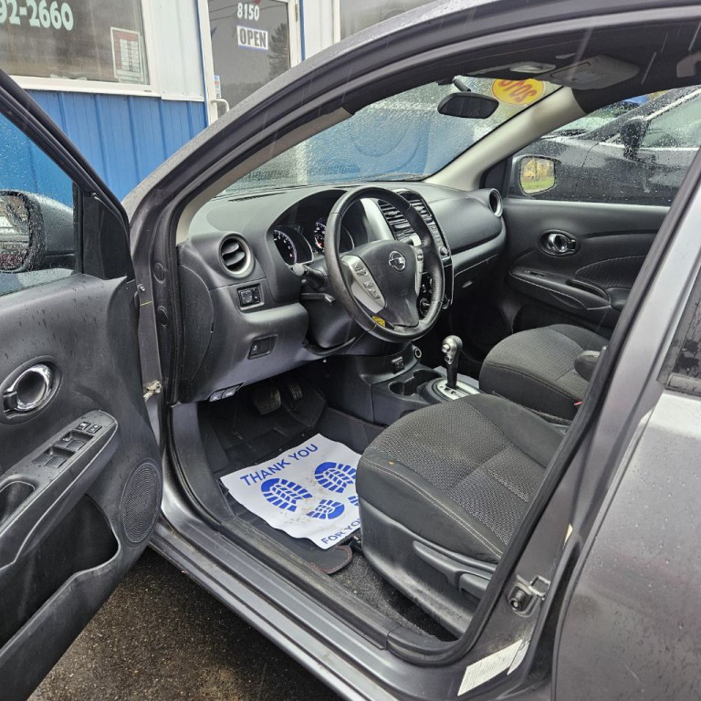 2018 Nissan Versa Image 8