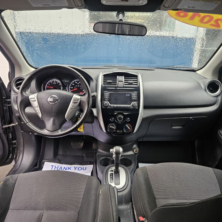 2018 Nissan Versa Image 11