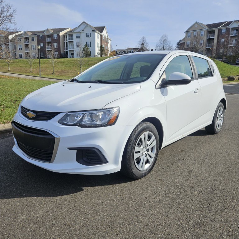 2017 Chevrolet Sonic Image 4