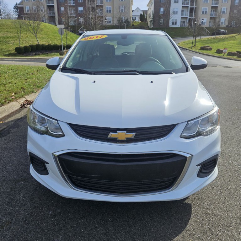 2017 Chevrolet Sonic Image 5