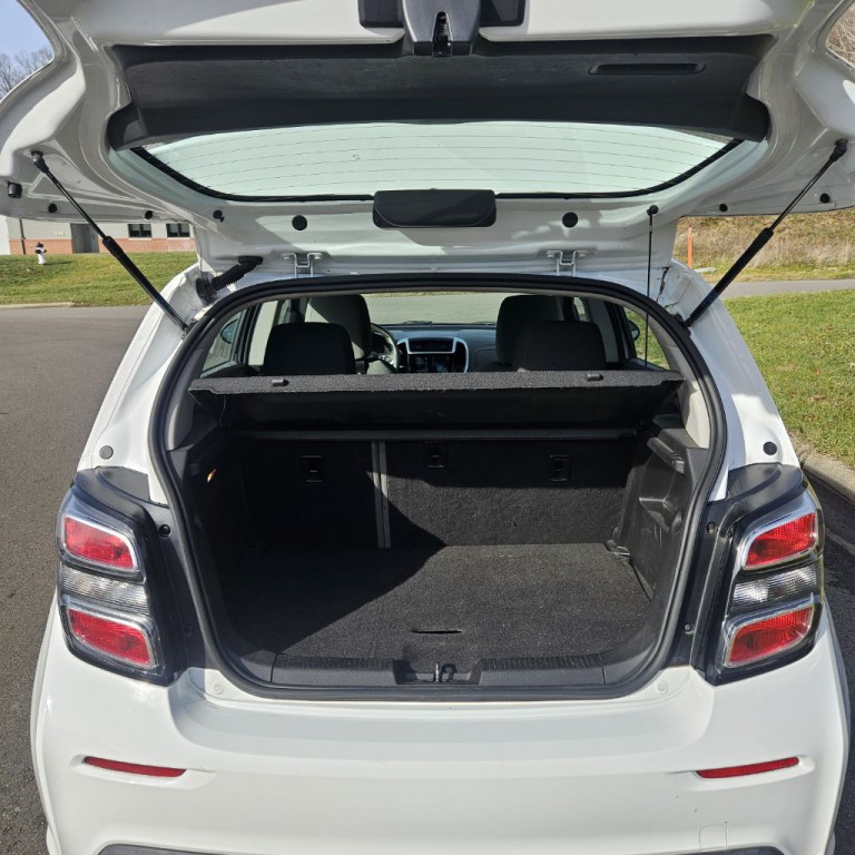 2017 Chevrolet Sonic Image 13