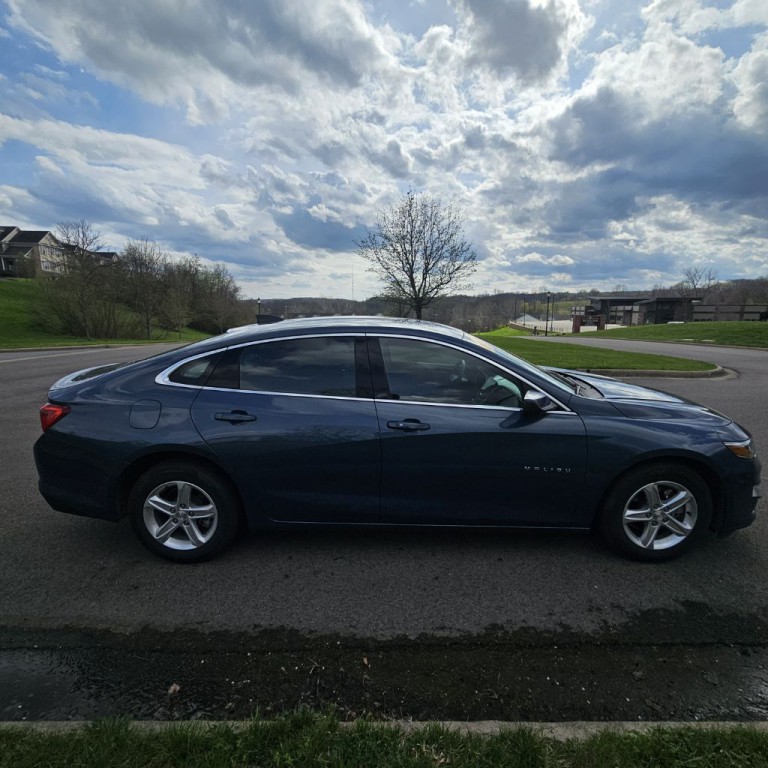 2025 Chevrolet Malibu Image 4