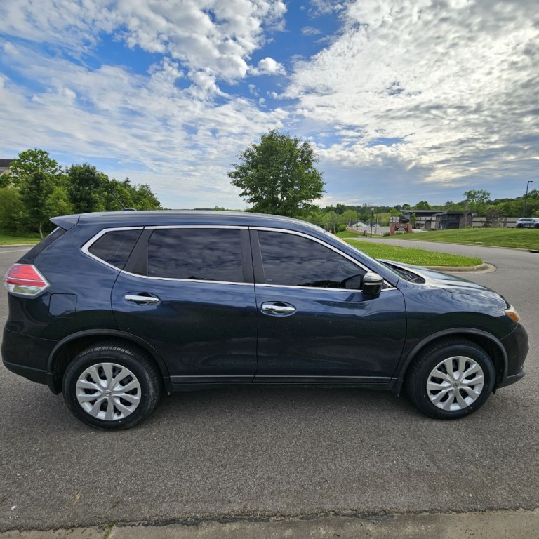 2015 Nissan Rogue Image 1