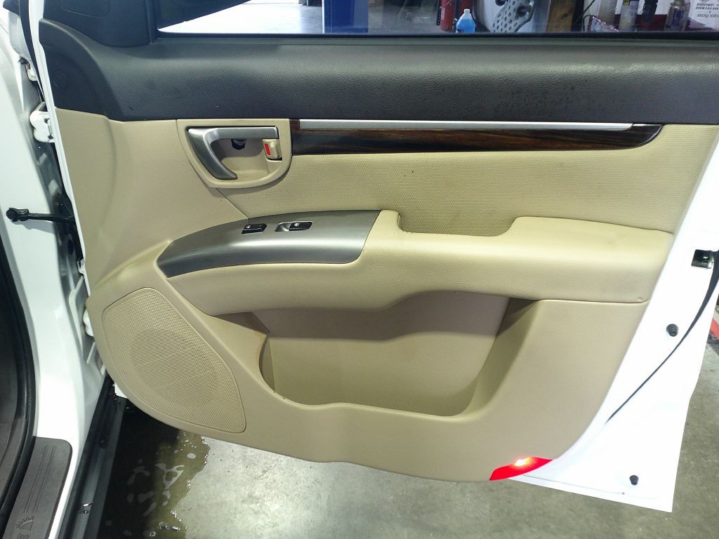 2011 Hyundai Santa Fe Image 8