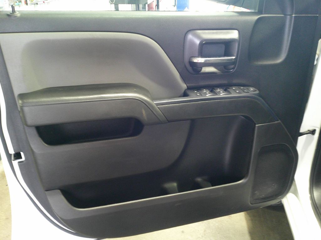 2016 Chevrolet Silverado 1500 Image 2