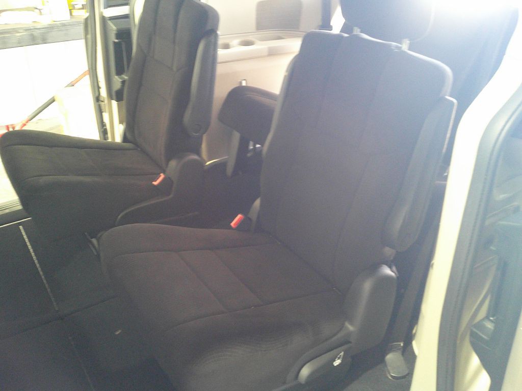 2012 Dodge Grand Caravan Image 10