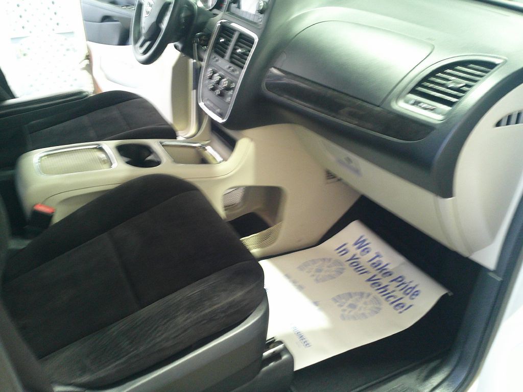 2012 Dodge Grand Caravan Image 14
